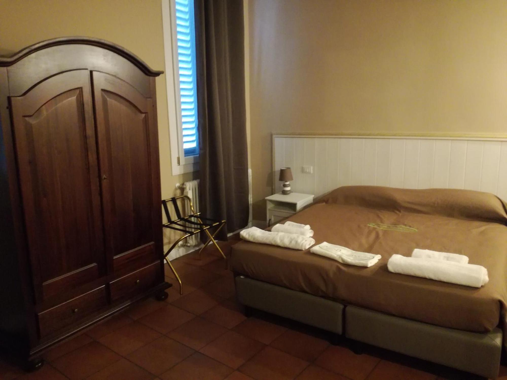 Piazza San Domenico Rooms - Bedinbolognacentro Екстер'єр фото